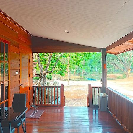 Isaan Perazim Park Hotell Roi Et Exteriör bild