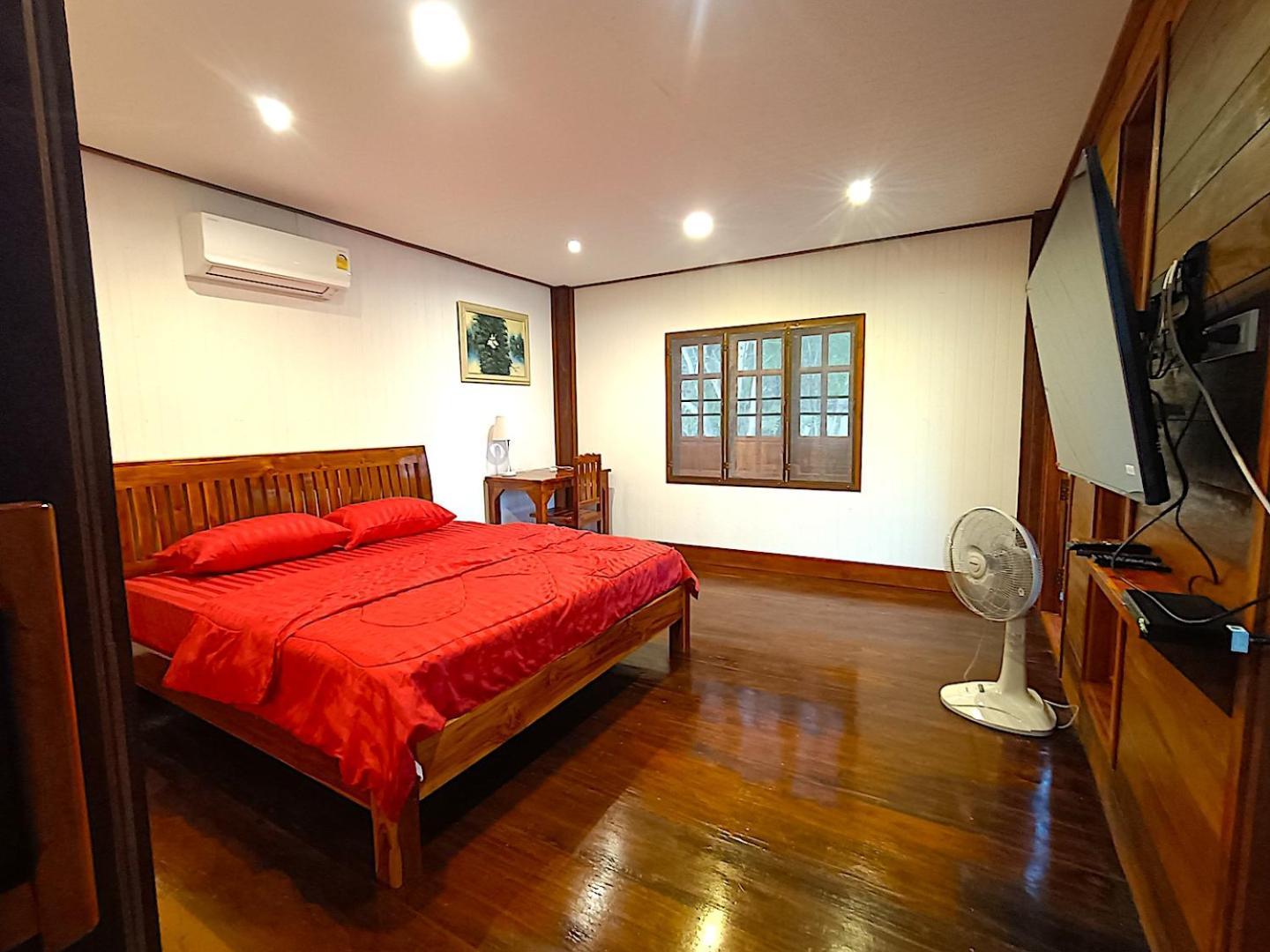 Isaan Perazim Park Hotell Roi Et Exteriör bild