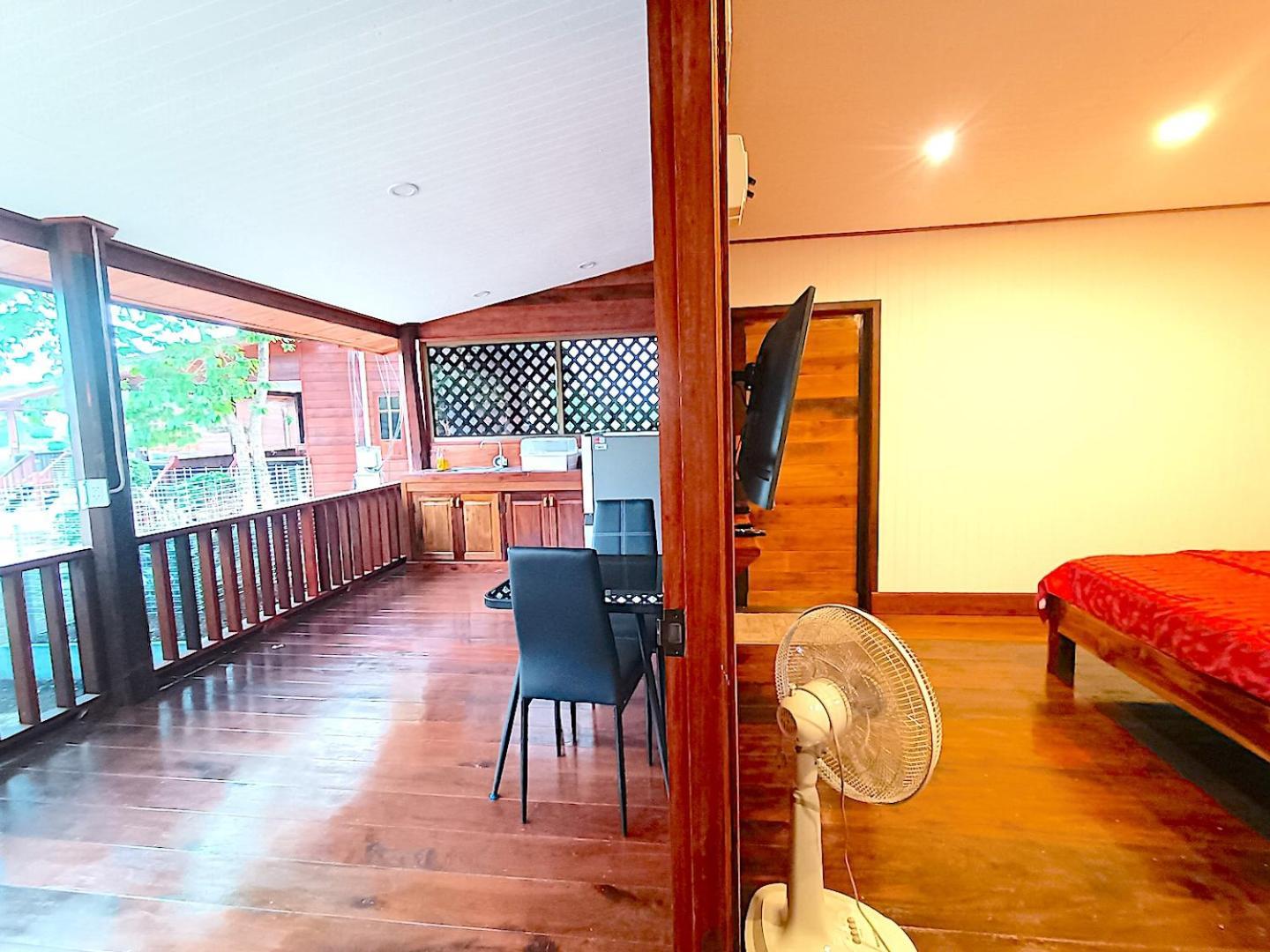 Isaan Perazim Park Hotell Roi Et Exteriör bild